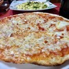 La Nuova Piazzetta - 料理写真:カリッと薄生地、マルゲリータ！