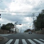 リストランテ ベリーニ - ＪＲ④この信号の先の橋を渡ると右折です