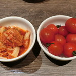 キムチとミニトマト