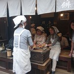 あぶり餅 本家 根元 かざりや - 