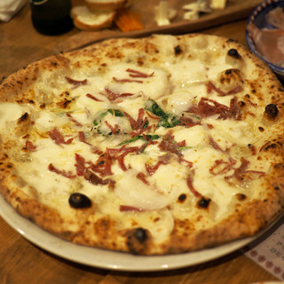 ラ ピッツァ ナポレターナ レガロ_1