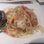 健民ダイニング 本店 - シメはカニビーフン