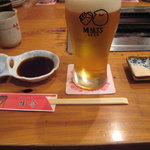 牛舎 - たれ、岩塩、たまりニンニク