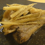 まぐろ小屋 別邸 - 希少部位のど肉の山椒煮1280円