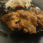 まぐろ小屋 別邸 - 希少部位ホホ肉のステーキ1280円