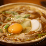 山本屋本店 - 黒豚ロース入り味噌煮込うどん