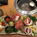 焼肉やまと - レディースランチ（4180円＋税）※会員価格（3680円＋税）、スープをユッケジャンにチェンジ（＋250円＋税）