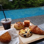 （2016/9月）足湯席でいただくパンとアイスコーヒー