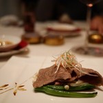 広東料理 センス - 和牛サーロインの湯引き 
                                チャイニーズバーベキューソース