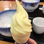 Choujatei - ミニ250円、うーん、リンゴシャーベットかな。。