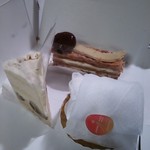 パティシエ イナムラ ショウゾウ - ２０１５　栗３兄弟
                                左　ショート　中央　ミルフィーユ　右　羽衣