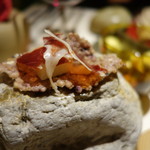 イレテテュヌフワ - 2016.10 イベリコ豚の生ハム洋梨雑穀のチュイール