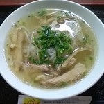 センホン・ベトナム料理専門店 - 鶏肉のフォー