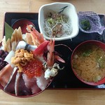お食事酒処和 - 大漁特上海鮮丼 1,500円（2016/10/11）