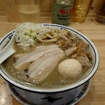 こってりこくにぼ肉中華そば