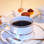 レストランひらまつ 広尾 - コーヒー