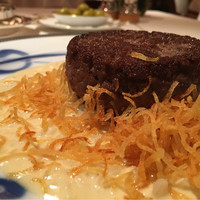 アピシウス - このサクサクポテトと肉の下のご飯が重要です