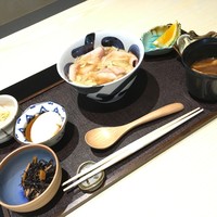 瓢嘻 六本木店 - ローストポークと生湯葉　挽きたて山椒餡かけごはん