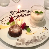 クッチーナ イタリアーナ ガッルーラ - パンナコッタと葡萄のコンポート ノンアルコールスプマンテの泡 フォンダンショコラ