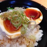 仙臺 自家製麺 こいけ屋 - 煮玉子丼