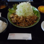 コマ焼きとんてきのソース味1,590円（税抜き）