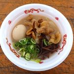 博多新風 - あぶり肉のせ豚骨ラーメン(とろとろ半熟味付玉子トッピング)