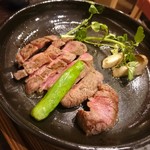 三崎港 一本まぐろ - 普通に旨い(^-^)v牛タンステーキ