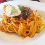 ボロボネーゼ（ｶﾎﾞﾁｬ入り）