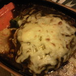 れすとらん　あかい自転車 - チーズハンバーグ