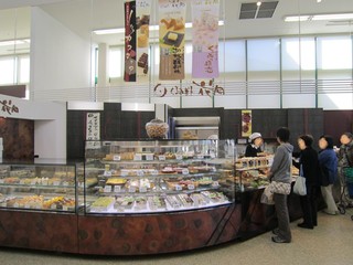 오카시도코로 하나오카 가루이자와점 - お店全景 H22.11