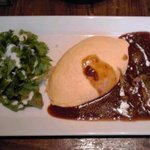 【週替りランチ】ポークハヤシライス風オムライス（ドリンク付き）：１０８０円（税込）【２０１６年１０月撮影】