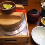 釜飯と串焼き 麻鳥 - 松茸の釜飯ｵｰﾌﾟﾝ前