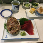 佐平 - 鯵なめろうは鮪の刺身付き