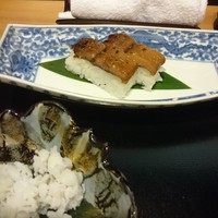 京料理 貴与次郎 - 2016年8月
                鱧寿司