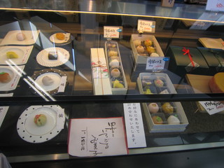 오카시도코로 하나오카 가루이자와점 - 上生菓子 H22.11