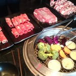 天外天 - お肉とお野菜とポテトチーズ焼き