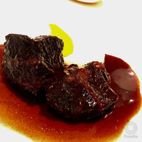 ラシェット・ブランシュ - 牛頬肉の赤ワイン煮込み
