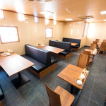 くろす - テーブル32席