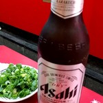 豚足のかどや - 瓶ビールはアサヒドライ