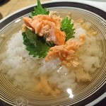 Nihonichi Suisan Chokuei Izakaya Arata - 天然だしのお茶漬け（道産鮭）　580円（税別）