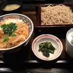 横浜蕎麦屋 浜蕎 - 親子丼とミニせいろ 蕎麦と麺つゆは本当に美味しいです。