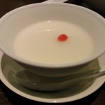 翠園 - ランチデザート100円とは思えない美味しい杏仁豆腐です