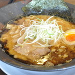 Ramen Kadokura - とんこつしょうゆ（豚骨スープ）細麺　680円