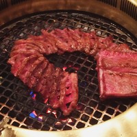 食道園 宗右衛門町本店  - 骨つきカルピ 華網カット(大)
                    カルビじゃないよ。カルピだよ！
                    網あみ アミーゴ！