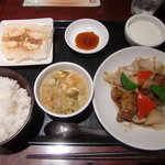 西安餃子 - 黒酢の酢豚セット