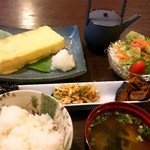 たべもの家 野菜畑 - お寿司屋さんの玉子焼きセット