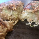 Okonomiyaki Hiroshima - ・肉玉そばＷ 断層