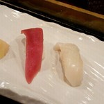 Sushi Uogashi Nihonichi - 赤身と烏賊
