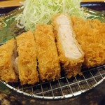 Tonkatsu Dokoro Kurashiki Hamadaya - 厚切りにしなくても十分分厚くて満足！