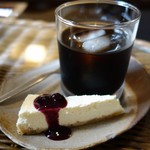 さらの木 - （2016/9月）御着きのお菓子　　チーズケーキ